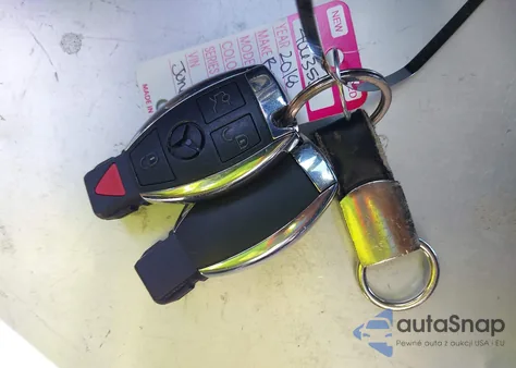 2018 Mercedes-Benz C 300 из США, поврежденный, VIN WDDWF4JB5JR422770